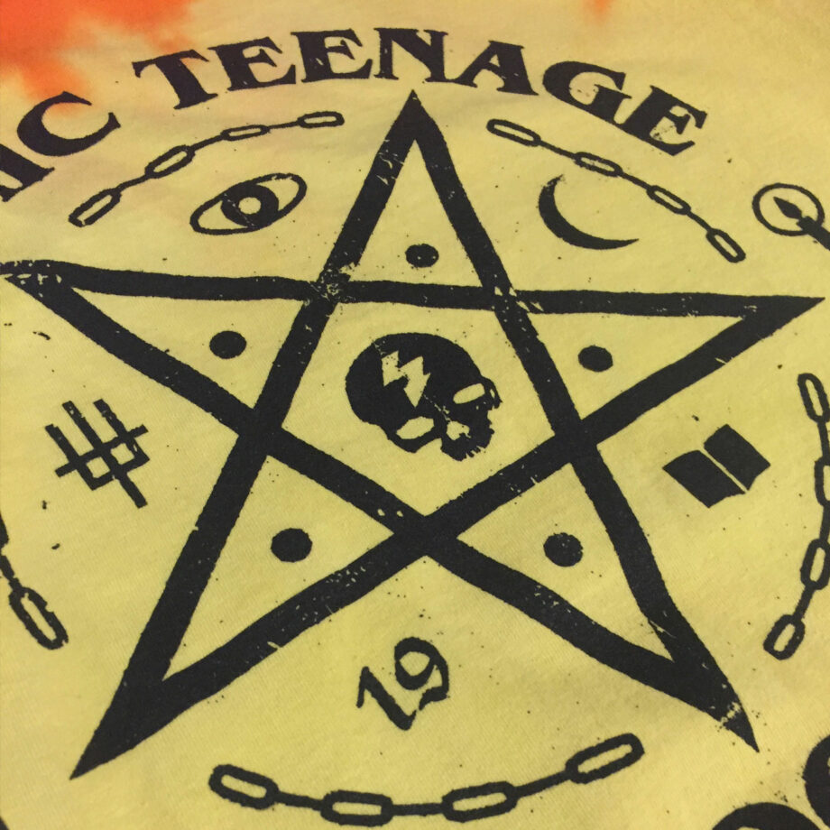 Satanic Teenage Voodoo Cult – Batik